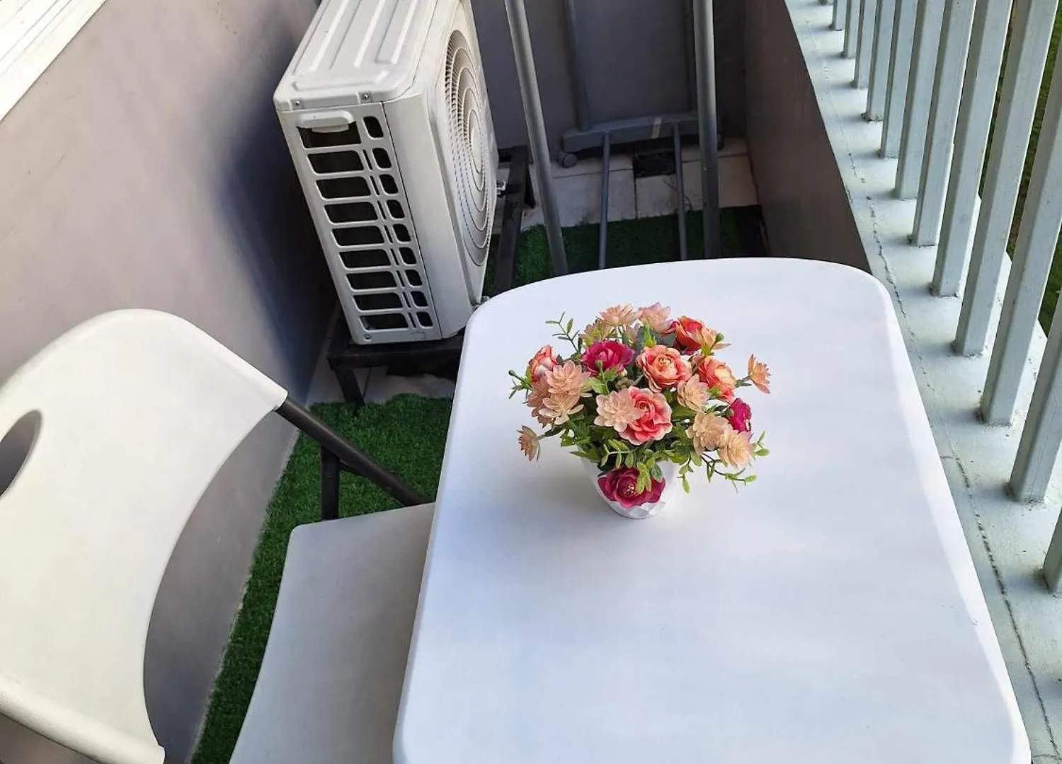 Stunning 1Br Balcony Pool View W/ Wi-Fi Grace Res Apartment Manila Philippines